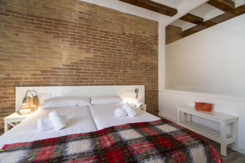 Happy People Ramblas Harbour Apartments Barcelone Extérieur photo